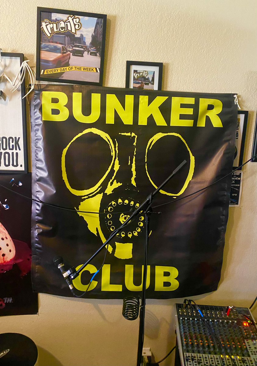 Dug out the ol banner. Gonna be time soon to throw this bad boy back on stage. #punrock #punknroll