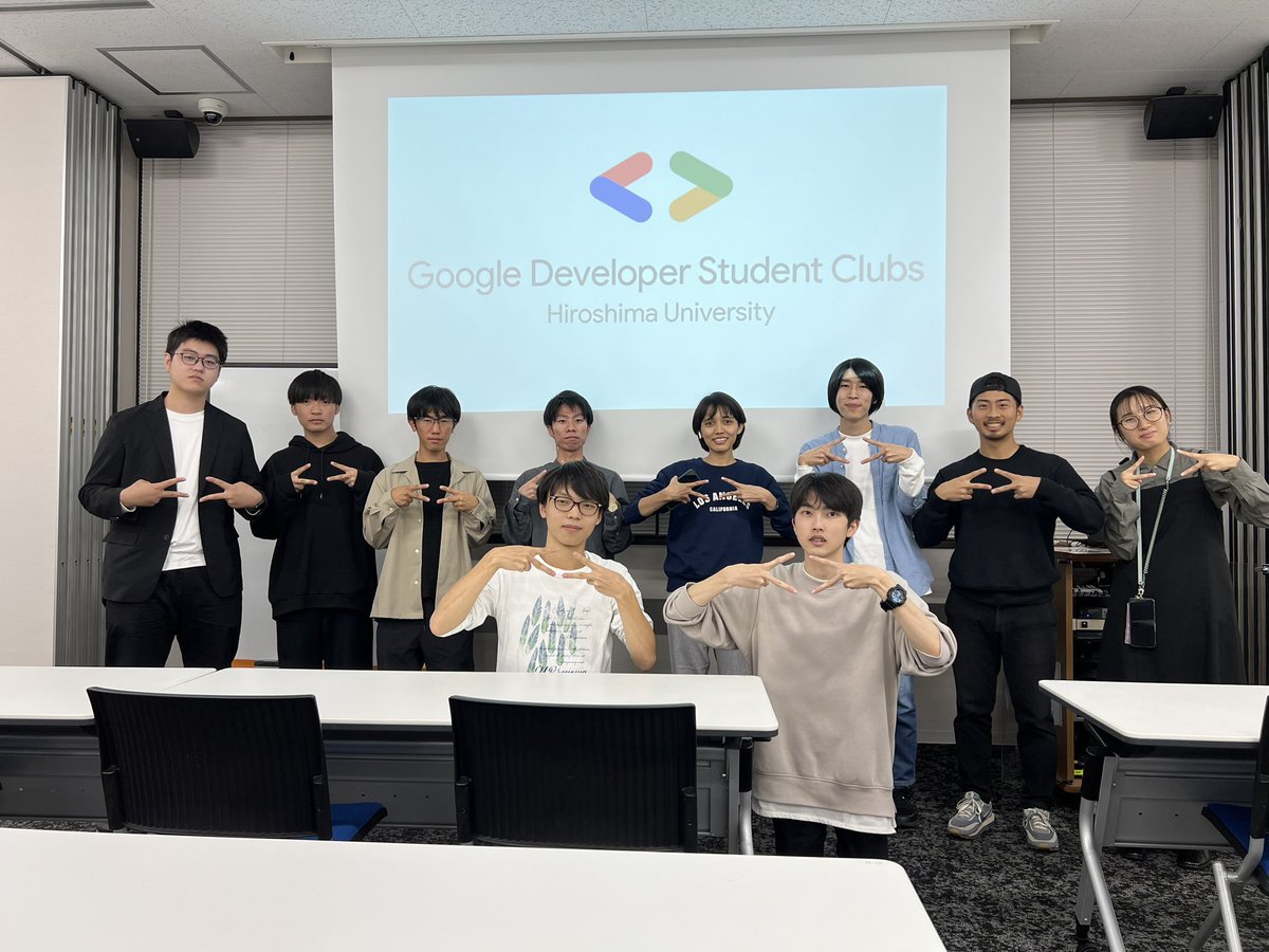 GDSC_HU's tweet photo. GDSC Hiroshima初のイベントとなるInfoSessionへご参加いただきありがとうございました！

引き続きメンバー、コアメンバーとも募集中ですので、今回来られなかった方もDM等で是非お声がけください！

また次のイベントでお会いしましょう！

#DeveloperStudentClubs #gdscjp https://t.co/QkmkrLQRMC