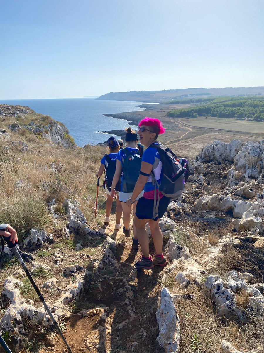Ieri è partito un cammino da Otranto a Leuca, in cui 10 operatori sanitari e altrettante donne con tumore metastatico camminano insieme. Per ritrovarsi e ritrovare un centro, anche attraverso lo stile di vita, nonostante la malattia. <a href="/komenitalia/">Komen Italia</a> <a href="/gliOnconauti/">GLI ONCONAUTI</a> 
#metadinamiche