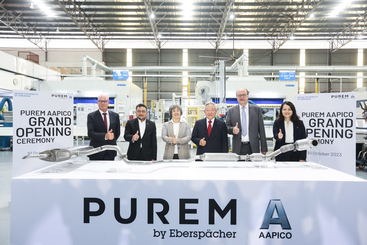 Wachstum mit sauberer #Mobilität in Asien - das Top-Management der Joint-Venture-Partner Purem by Eberspächer und AAPICO Hitech Public Company Limited (AAPICO) feiert gemeinsam mit Ehrengästen die offizielle #Eröffnung des ersten Werks in #Malaysia: fcld.ly/z1z3myc