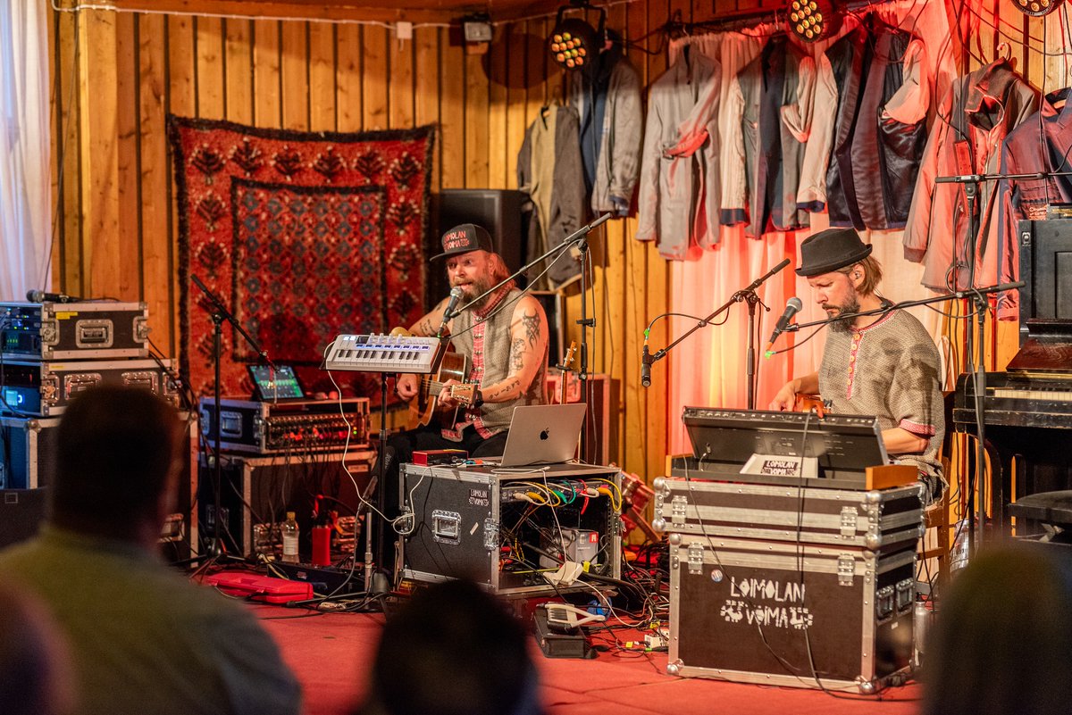 Sukukansapäivä 21.10. lähestyy - Tule kerale pruaznuimah Oodin Maijansalih! Mukana myös Loimolan Voima!
uutiscuppu.karjalansivistysseura.fi/sukukansapaiva…