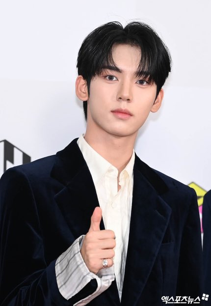 F8EAkSeawAA5SsA?format=jpg&name=small