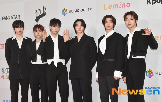 F8EB4onXQAAN8AP?format=jpg&name=small