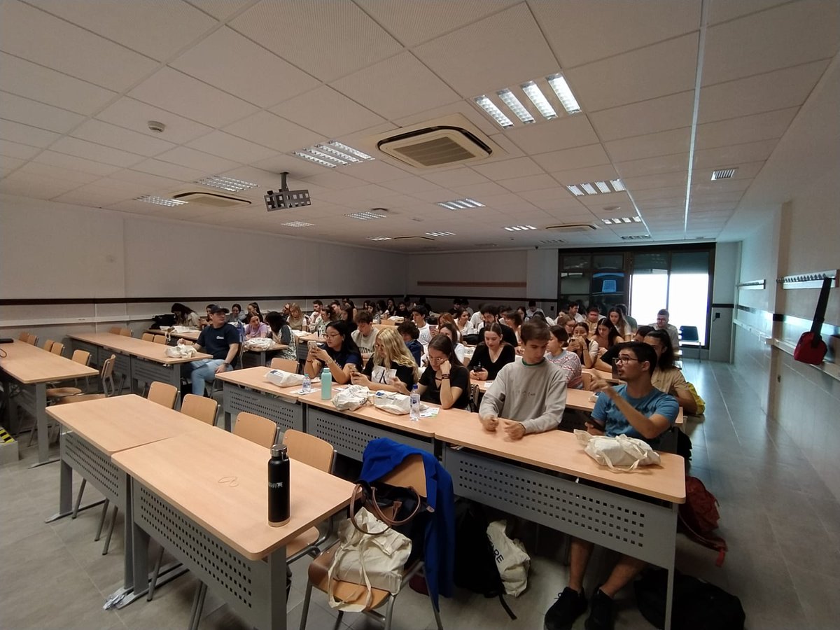 UCAM_OPRI's tweet photo. 🌱🇪🇺@UCAM_ADE inicia el evento multiplicador del proyecto @EUErasmusPlus CARE #Connect2Nature. Esta investigación se centra en la formación laboral para jóvenes dentro del sector ecológico, a través de el aprendizaje de conocimientos en eco business y emprendimiento eco. https://t.co/Df0L7iXqUt