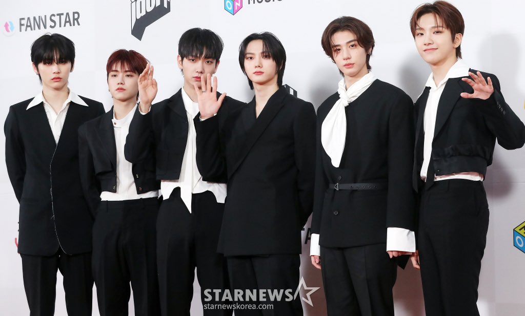 F8ECNGUXcAAVE_h?format=jpg&name=medium