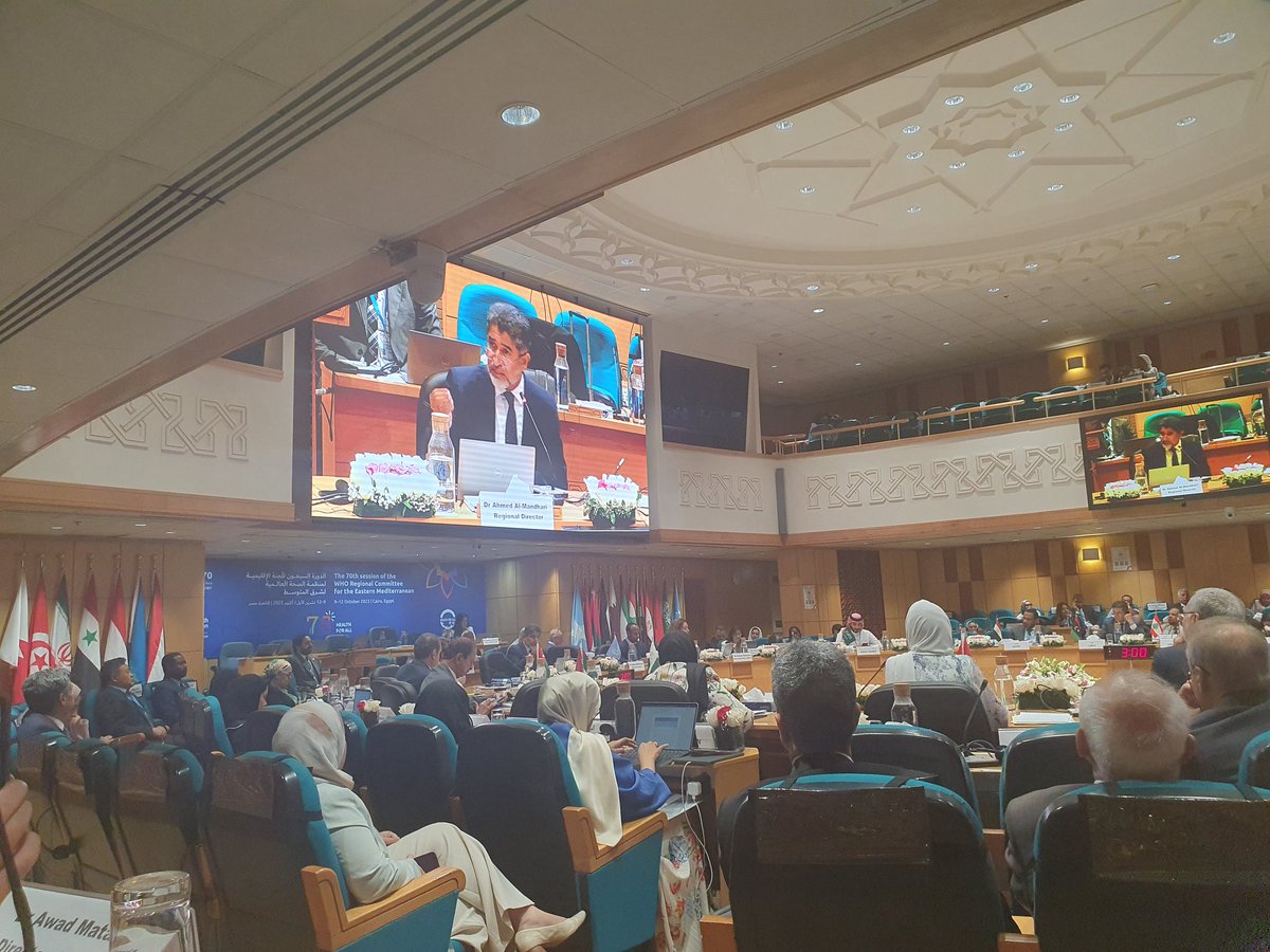 ArashRashidian's tweet photo. Dr Almandhari key advice during the meeting with ministers of health in EMR:
1. Keep advocating for #peace at national, regional and global level
2. Keep advocating for health in all platforms: #environment, #development etc
3. Keep strengthening #healthsystems
@WHOEMRO #RC70 https://t.co/0tr5RRc97l