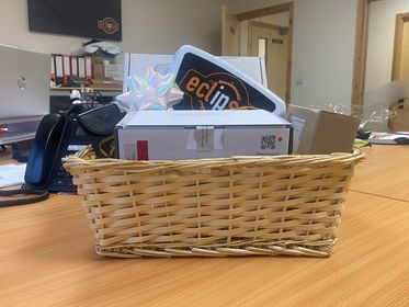 Eclipseipltd's tweet photo. ββOur hamper is coming together nicely for the Super Van Collection @forthone @boogstweets ββ
#cashforkids #supervan #forthone #cashforkidssupervan #fifebusiness #fife #forth1 #securityalarm #eclipseip #eclipse #eclipseipltd #securityinstallers #security #integrityandpassion https://t.co/ODRWuqOOSc