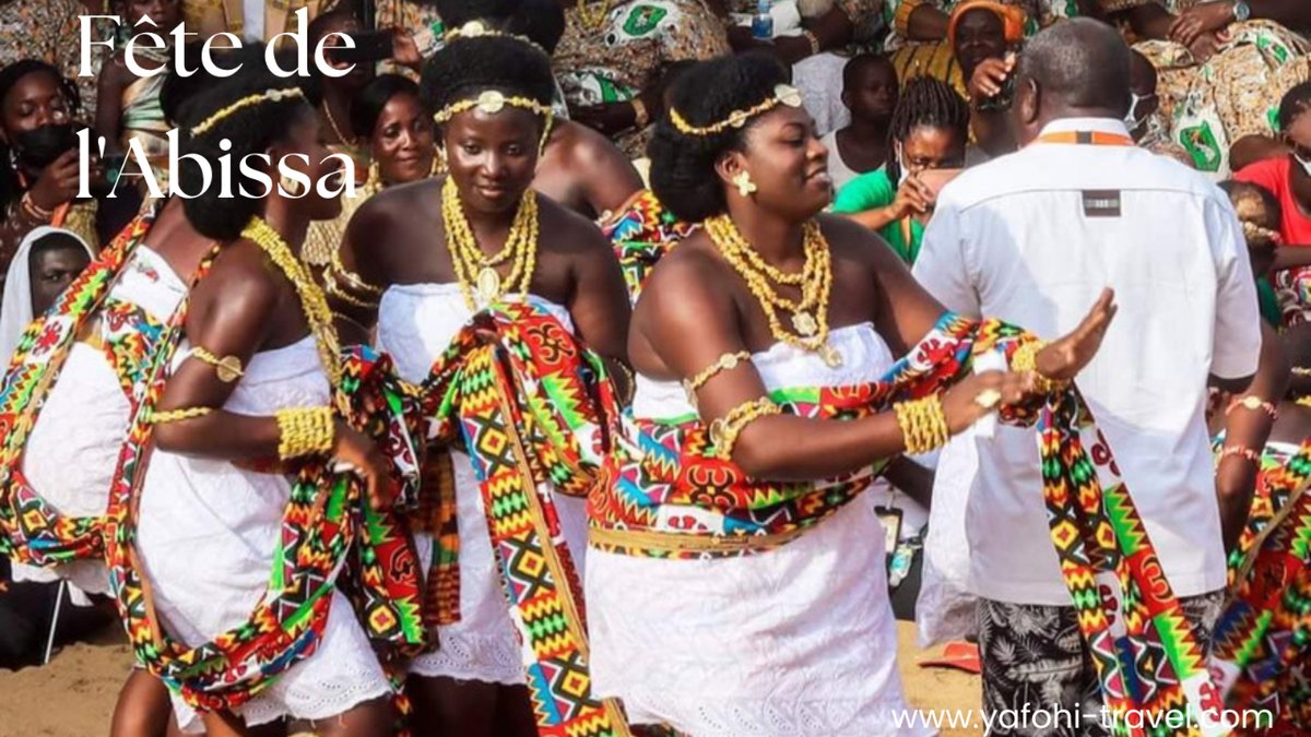yafohitravel's tweet image. L'Abissa chez les N'zima est une danse sacrée de purification, destinée à consolider les liens entre les vivants et les morts et à renouveler l'alliance du peuple N'zima avec Afantchè, le génie ayant transmis cette danse au peuple.

#yafohitravel #abissa #nzima #districtdecomoe