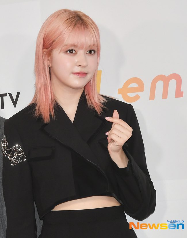 F8EDpMZXUAAR4LS?format=jpg&name=900x900