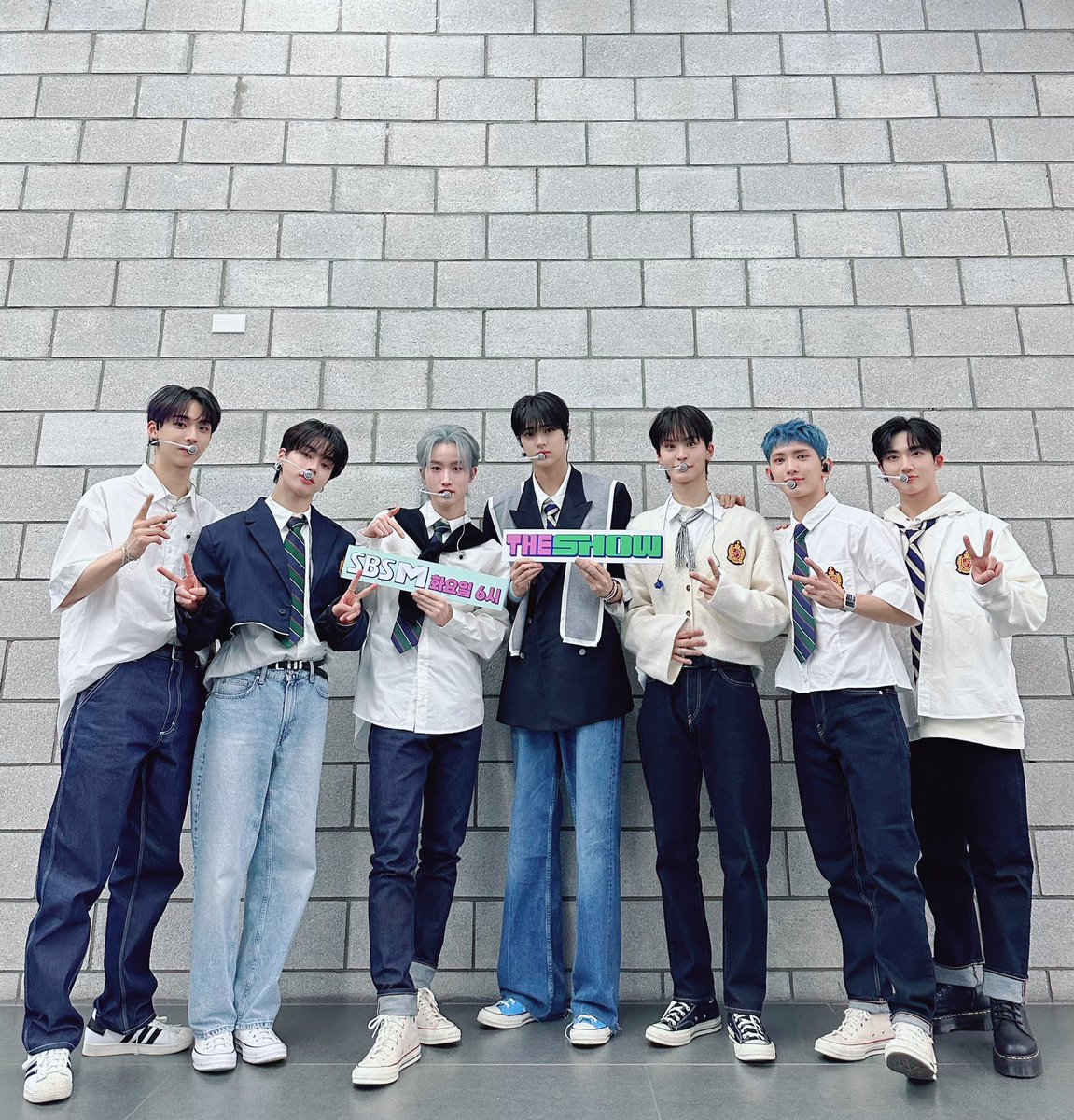 theshow_offcl's tweet photo. 짱페스트보고싶은사람
저요
왕큰저요
많이큰저요
완전크게저요
진짜저요
제발저요
선착1저요
왕빠른저요
누구보다저요
언제나저요
이제는저요
지금도저요
어제도저요
내일도저요
에브리데이저요
한손들고저요
양손들고저요
발까지들고저요
대박저요
#TEMPEST #더쇼 #VroomVroom #DIVE @TPST__official https://t.co/Of11AAKqMZ
