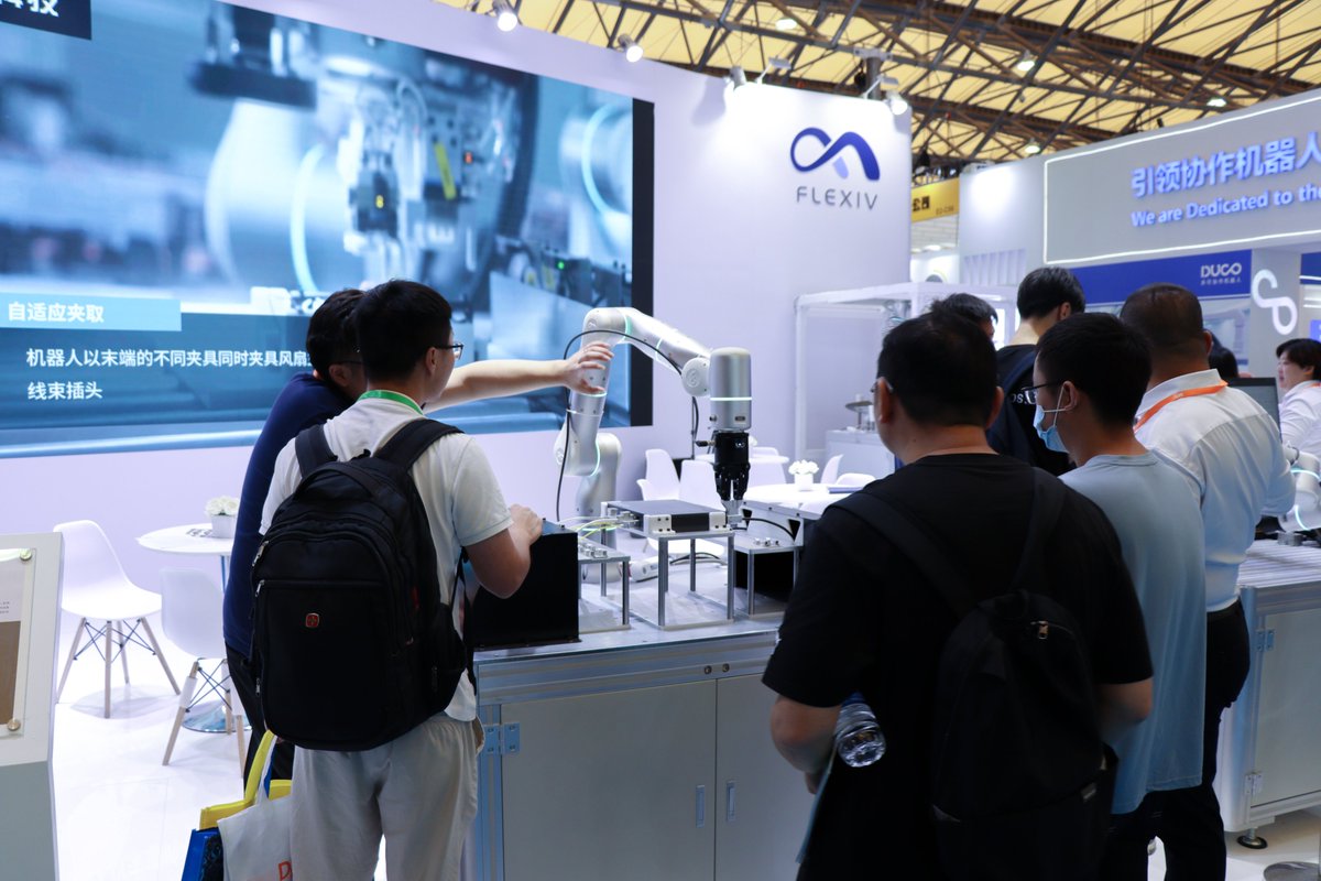 FlexivRobotics's tweet photo. 🎉Flexiv is thrilled to announce that we will be attending #ITAP from 18-20th Oct. Our team will be showcasing our latest polishing and assembly demos at Hall 2 Booth 2C23. 🙌See you there!

Register here: https://t.co/3qXdbWD0jf

#Flexiv #ITAP2023 #AdaptiveRobots #SingaporeExpo https://t.co/QiZzYzWxBW