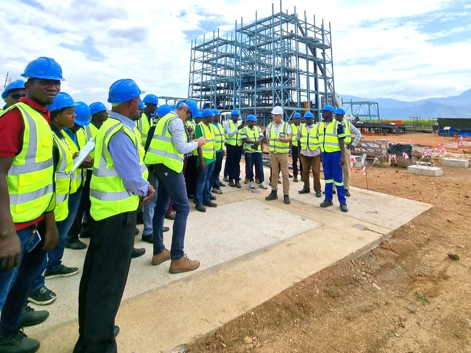 KilomberoL's tweet photo. We recently hosted Kilombero sugar cane growers on a visit to our Estate. From the visit to the Expansion site to the advanced cane testing technology at K1 mill, the growers were able to witness how we apply technology and innovation for growth! https://t.co/FhP1b9p0F0