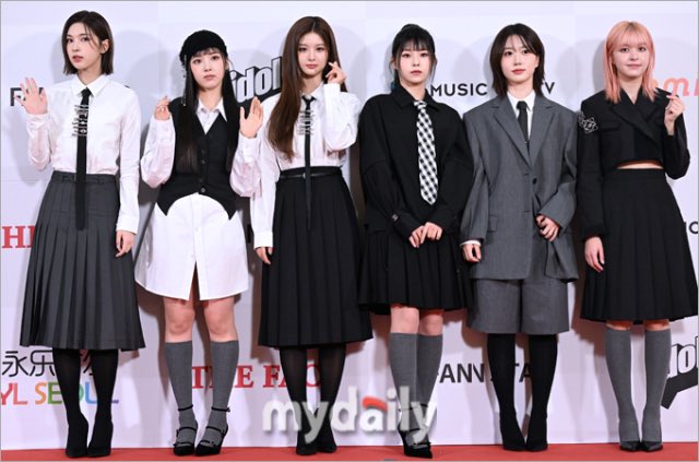 F8EGxnIXUAAKxDA?format=jpg&name=small