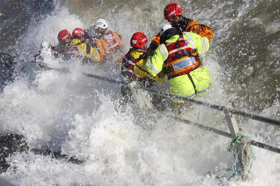 A new toolkit designed to help <a href="/HMCoastguard/">HM Coastguard</a> teams cope with distressing search and rescue incidents is being launched this week to coincide with World Mental Health Day.

More info: hmcoastguard.uk/news/new-toolk…

<a href="/mentalhealth/">Mental Health Foundation</a>

#WorldMentalHealthDay #MentalHealth