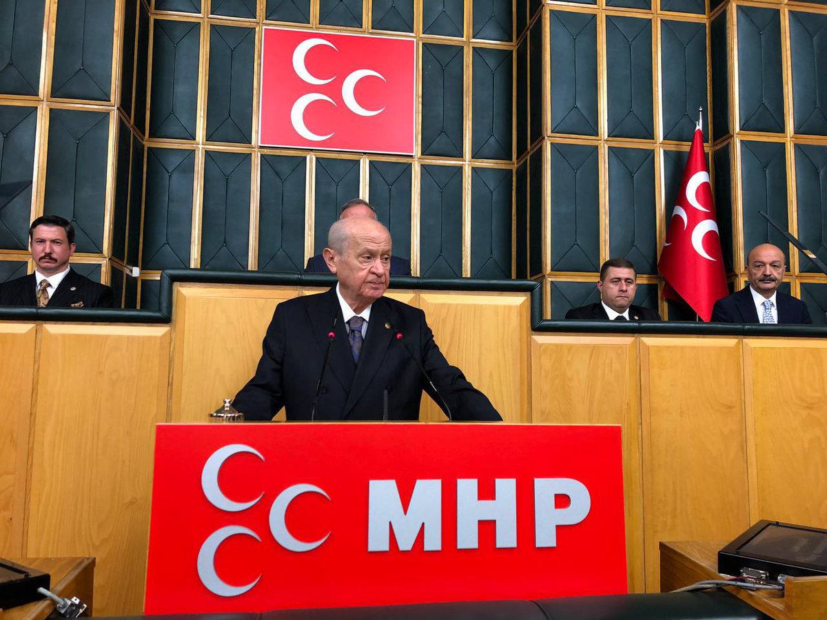 MHP Genel Başkanı Devlet Bahçeli:

Sahte dost ülkelerin hiçbirini dinlemeyeceğiz. Bu mücadele zaman ve mekan üstü yüksek akıl ve algı gerektirmektedir. Olanı olmuşu ve olacağı analitik bakış demek olan terörizmle mücadelenin gereği neyse Türkiye Cumhuriyeti yerine getirmektedir.