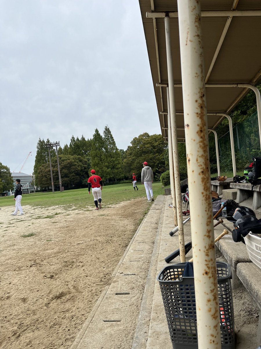 暑い暑い言ってたのにあっとゆーまに長袖シーズン