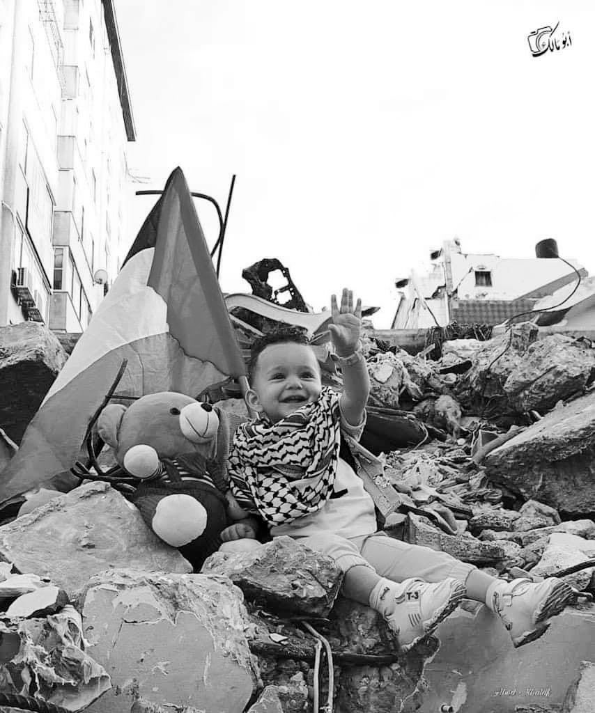 اللهم اكفنا شر فواجع الأقدار ومرّ القضاء ولا ترِنا في أهلنا وأحبابنا أي مكروه . 

اللهم احفظ فلسطين وأهلها ،
اللهم كن لهم عونًا ووليًا ونصيرًا،،،

 #غزة_تحت_القصف