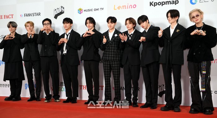 F8EKbFUaQAAqVnF?format=jpg&name=900x900