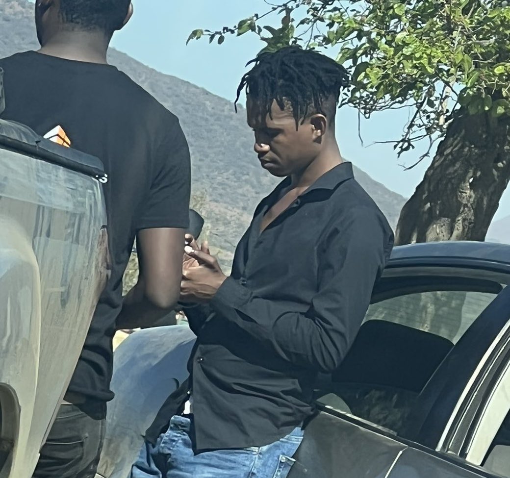 AdvoBarryRoux's tweet photo. The murder case involving the Poverty stricken journalist Musa Khawula, who confessed to fatally stabbing his ex-boyfriend Wandile Khambule, has been rescheduled for a pre-trial conference on January 23rd. Musa is being represented by Legal Aid because he can’t afford Adv Teffo https://t.co/CV8jFBuy24