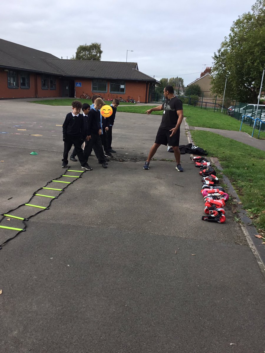 Holy Cross tweet media