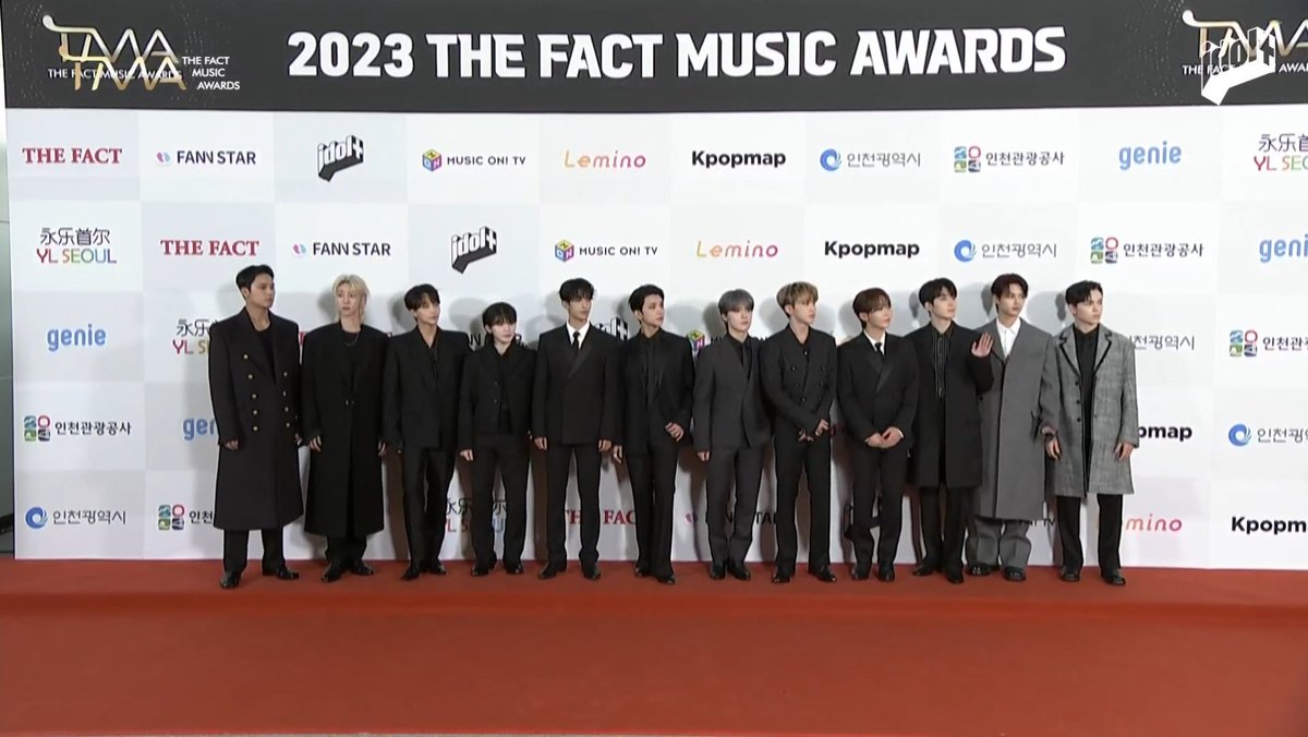 wonubliss's tweet photo. SEVENTEEN https://t.co/O594gs21rW