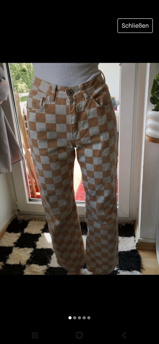 humanight1's tweet photo. Hab diese Hose auf Vinted gesehen und dachte genuinely, die ist blau-schwarz https://t.co/soXwTL4PCd
