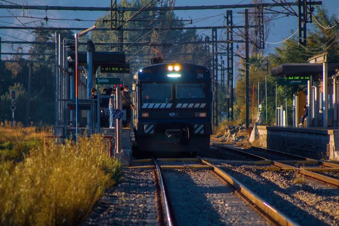 Tren Rancagua - Estación Central tweet media