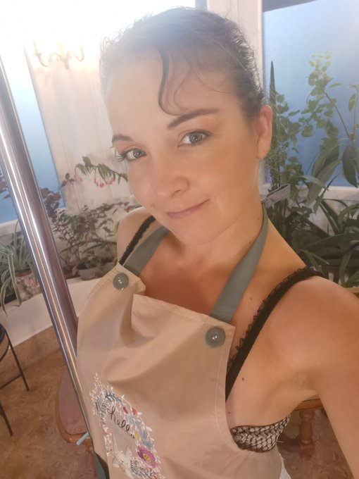 Tu fais quoi ce soir ? Viens faire une cam 🔥 sur mon site https://t.co/u9hrfZOQGl https://t.co/3VZEV