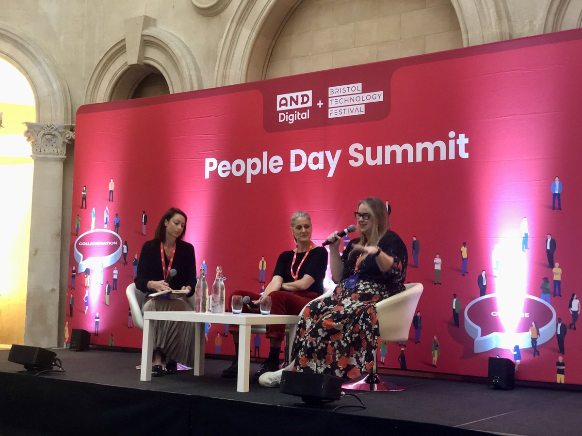 Yes! 🙌 <a href="/HannahWindross/">Hannah Windross</a> says ‘your culture is how your leaders behave’ 😎

<a href="/techSPARKuk/">techSPARK</a> #BristolTechFest