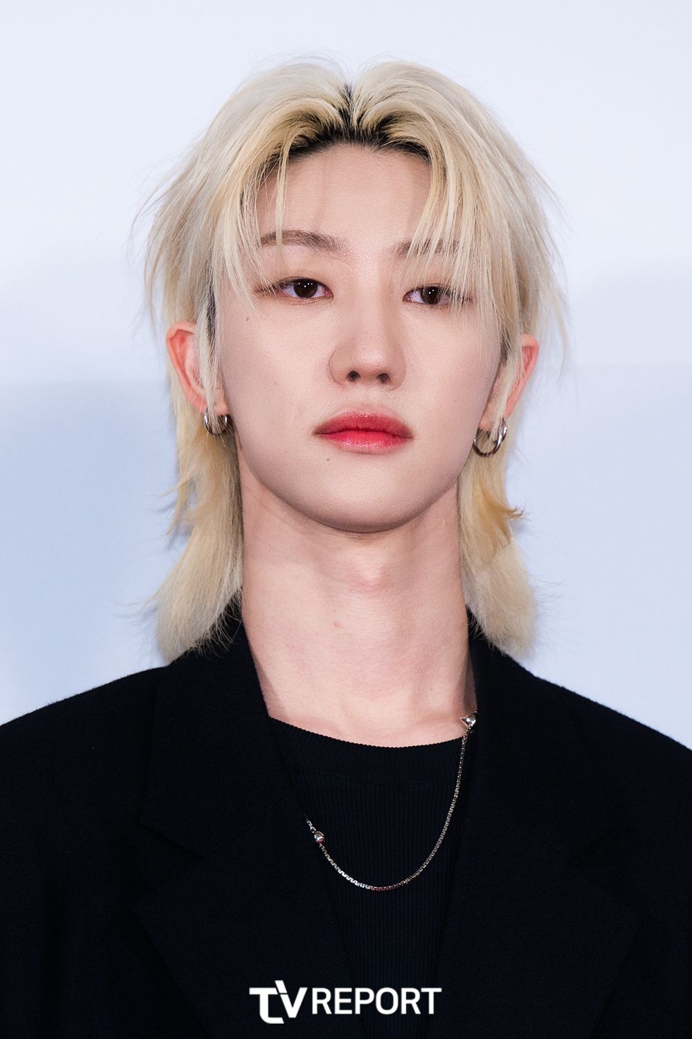 F8EO3exbAAAaD5U?format=jpg&name=large