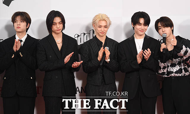 StrayKidsGlobal's tweet photo. @Stray_Kids [PRESS PHOTOS] (7)
2023.10.10

#StrayKids at the 2023 The Fact Music Awards (2023 TMA) Red Carpet

ROCK-STAR SKZ AT 2023TFMA
#TMA #樂_STAR @Stray_Kids https://t.co/EjrBwubNUi