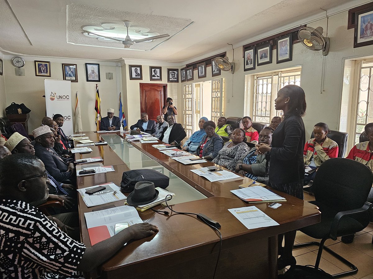 TotalEnergiesUG's tweet photo. #TotalEnergiesEPUganda ,  @MEMD_Uganda , @PAU_Uganda &amp; @UNOC_UG  are flagging off a 3 day site visit for the @irc_uganda to the #UgandaOil operational sites. We are pleased to host the distinguished guests in the #Tilenga project area. https://t.co/YVlQQUbjkX