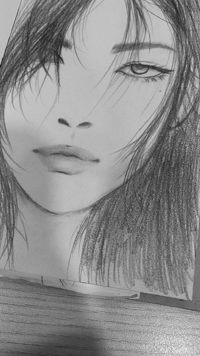 Lynluvya's tweet photo. Pencil artwork #Art #ArtistatTwitter https://t.co/VFkTzjyijX