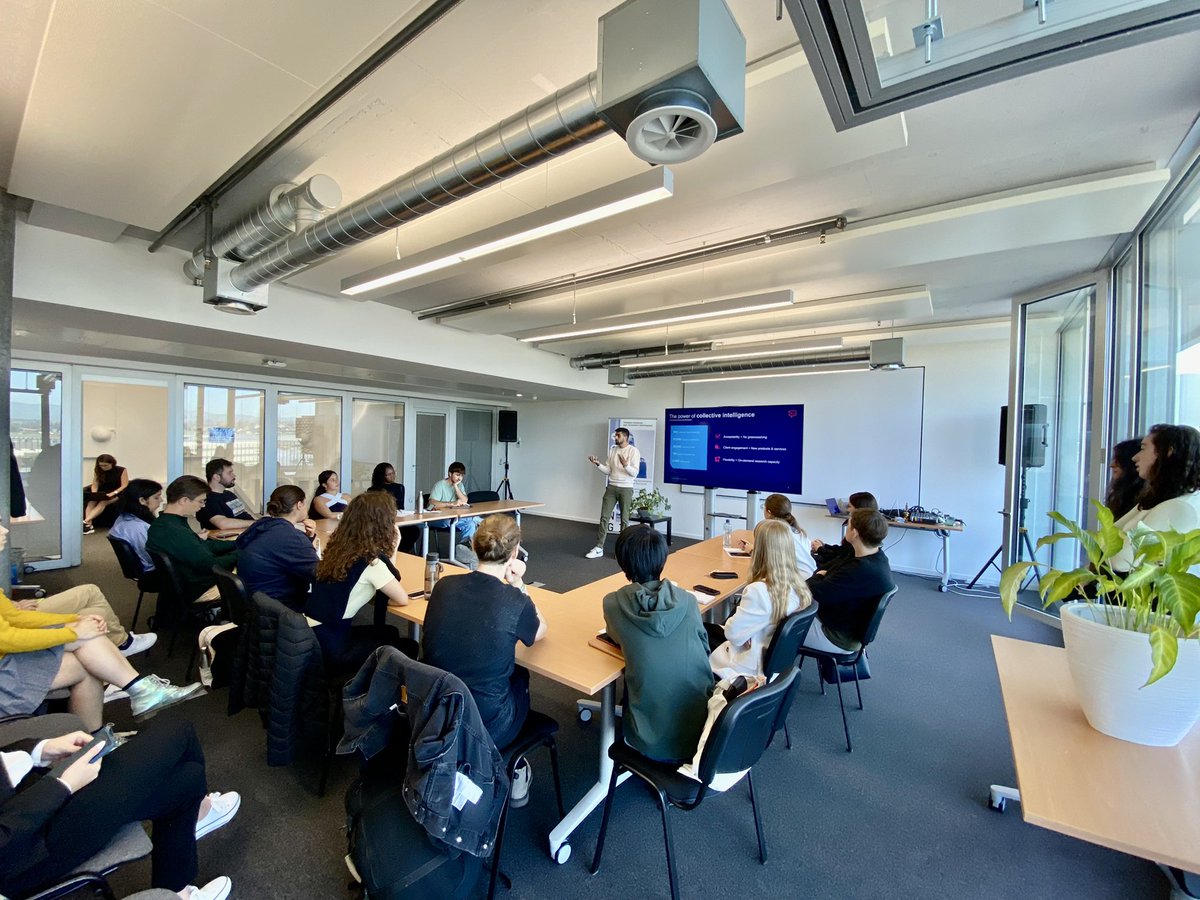 afrakahrizi's tweet photo. Visiting the #FONGIT incubator on 2nd Day of 2nd4eu+Transition. FONGIT is Switzerland’s premier innovation platform which supporting innovative tech ventures in Geneva. @4EUplusAlliance @Fongit1 @HubUnige https://t.co/FR7loTumQy