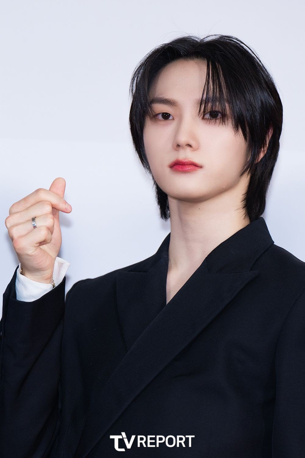 F8EPL6FagAA6LCk?format=jpg&name=large