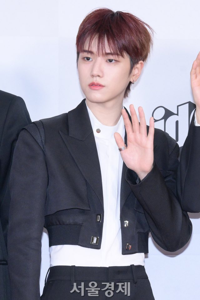 F8EPM1_aAAAfpPc?format=jpg&name=medium