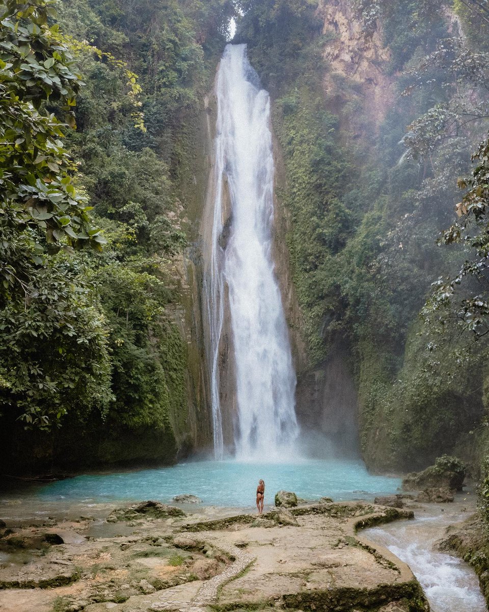 📍 Mantayupan Falls, Cebu, Philippines 

#philippinestravel #itsmorefuninthephilippines #waterfall #traveladdict #stayandwander #iamatraveler #wowphilippines #Travel #Wanderlust #Adventure #Explore #TravelPhotography #InstaTravel #TravelGram #TravelIns