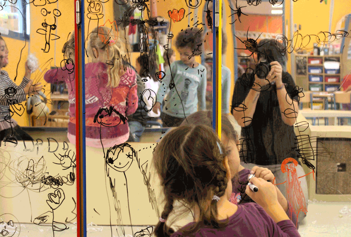 📌En la escuela Pinolivo son conscientes del riesgo de adormecimiento mental y corporal asociado a la omnipresencia del mundo digital en la infancia
👉<a href="/elpaiseducacion/">EL PAÍS Educación</a> <a href="/el_pais/">EL PAÍS</a>
elpais.com/educacion/escu…
<a href="/jeyuestrella/">jesus estrella</a> <a href="/RamisPepa/">Pepa Ramis</a> @orientacascales <a href="/AulaempresaF/">Nieves Solana</a> @pacogarcisuarez