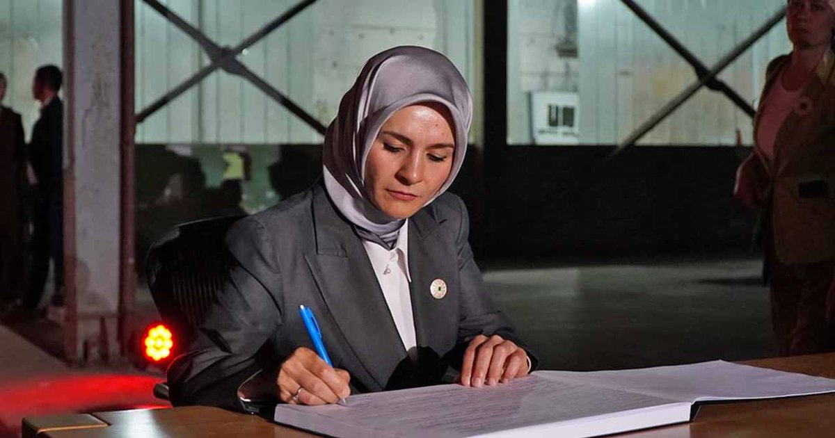 Türkiye Aile Destek Programı ödemeleri hesaplara yatıyor: Aile ve Sosyal Hizmetler Bakanı Mahinur Özdemir Göktaş, Türkiye Aile Destek Programı ödemelerini bugün itibarıyla hesaplara yatıracaklarını açıkladı. Bakan Göktaş, bu kapsamda ihtiyaç sahibi… dlvr.it/SxDjTR