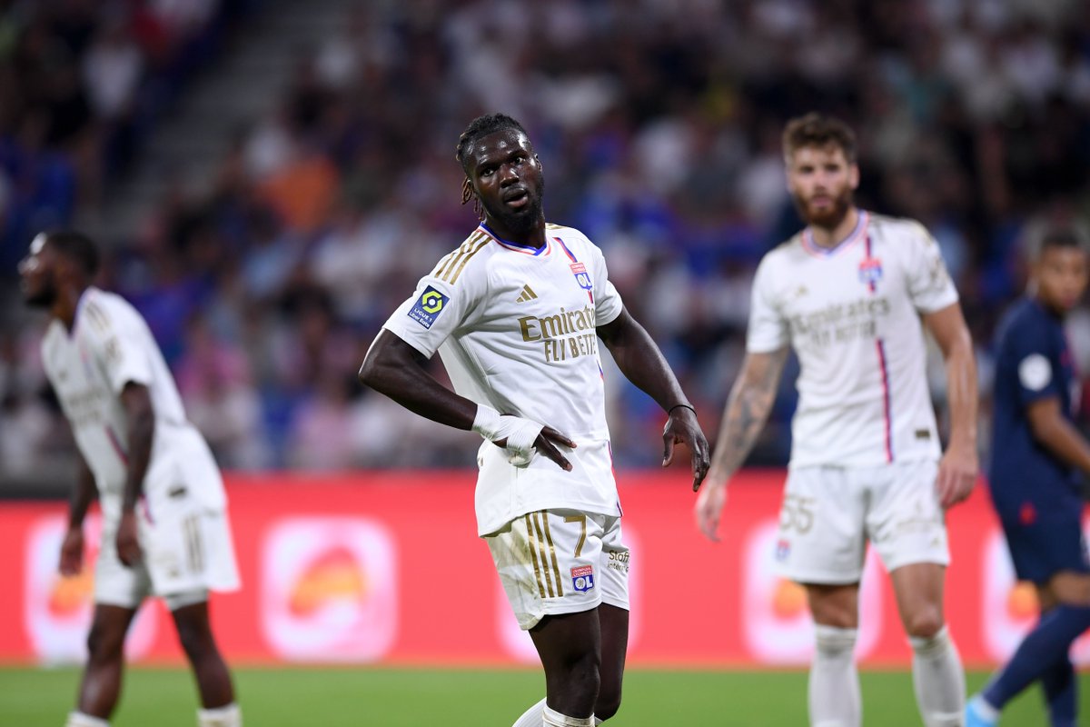 Mama Baldé a perdu plus de ballons (44) qu'il n'a réussi de passes (25) depuis son arrivée à l'OL. 😳🦁

📊 <a href="/OL_Data/">Data OL</a>