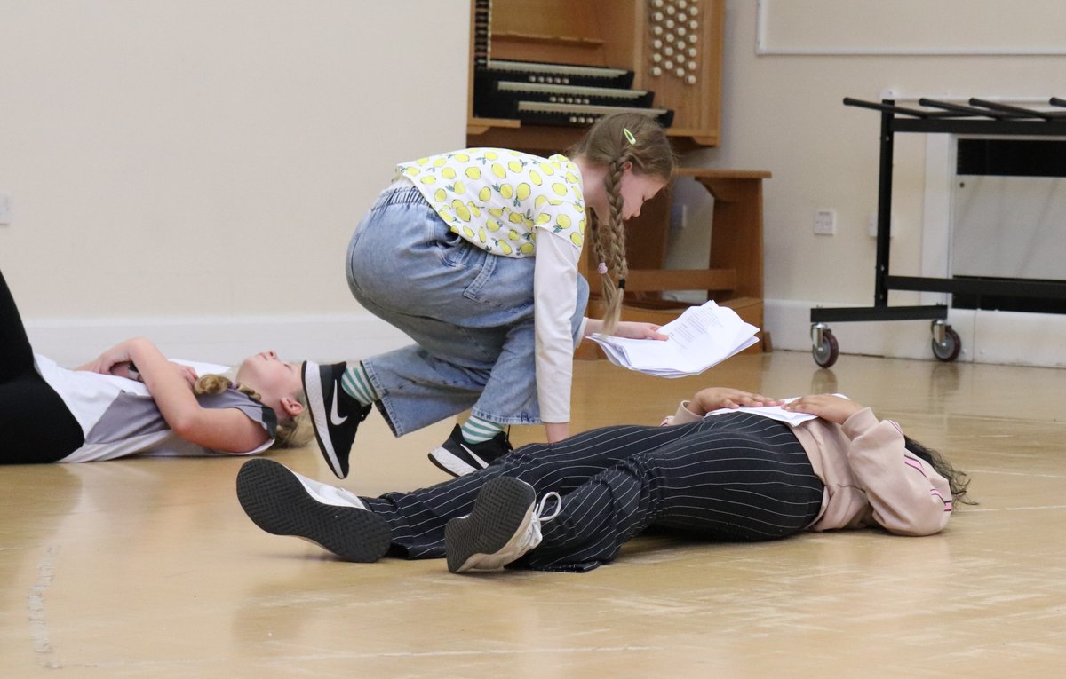 CambsMusic's tweet photo. ‘Is it even so?’ Yes, it is! 
Students in years 4-6 can experience our Romeo and Juliet workshop between the 20th and 21st of February.

Book your place today. 
https://t.co/xUWEB5B9WC https://t.co/YQUTTba9ph