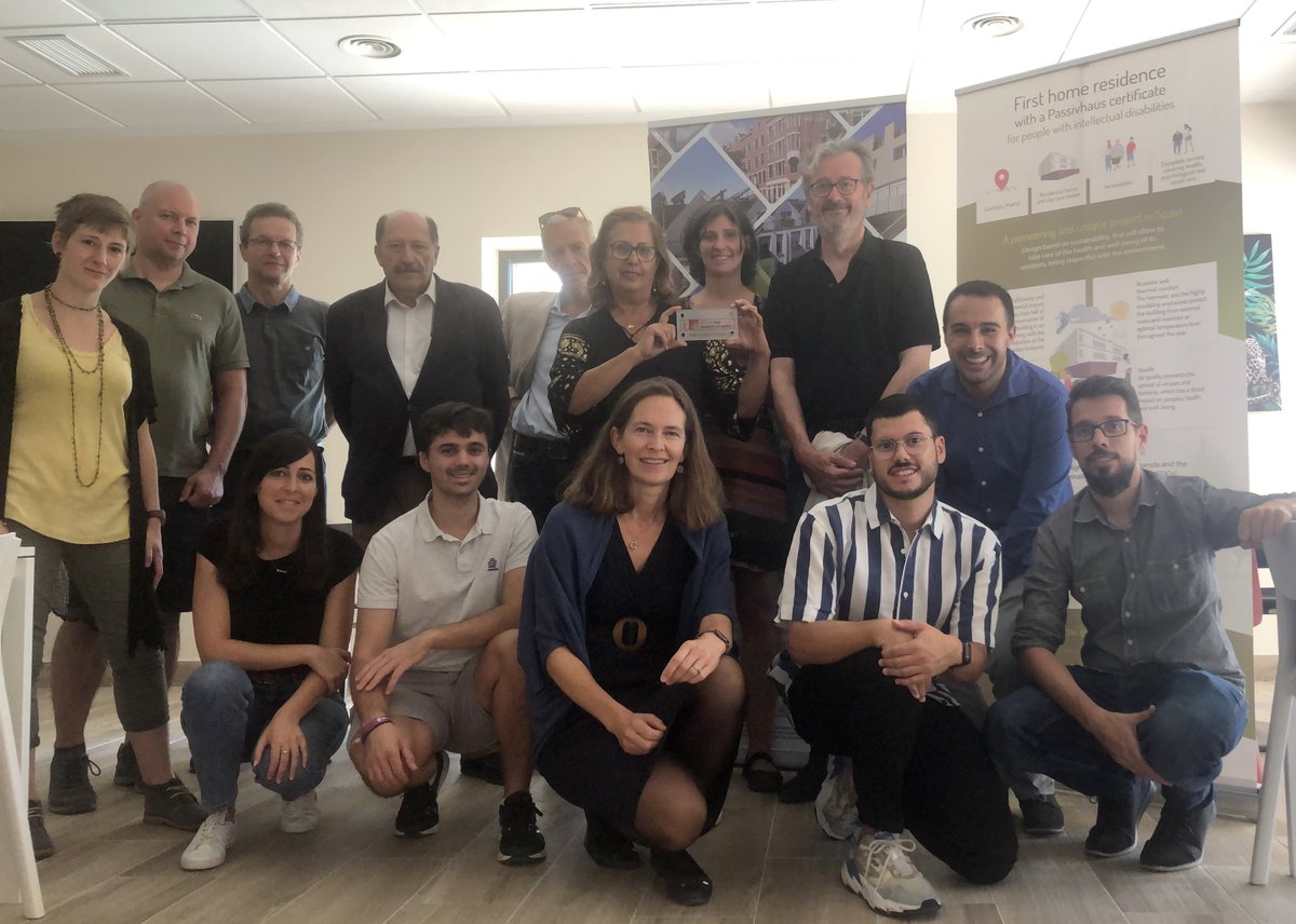🏡¡Primera ResHogar con certificado #Passivhaus para personas con discapacidad intelectual! Gracias a la asociación #Círvite por la invitación a conocer el edificio y a la entrega de placa de la certificación. ¡Enhorabuena por la decisión! 👏