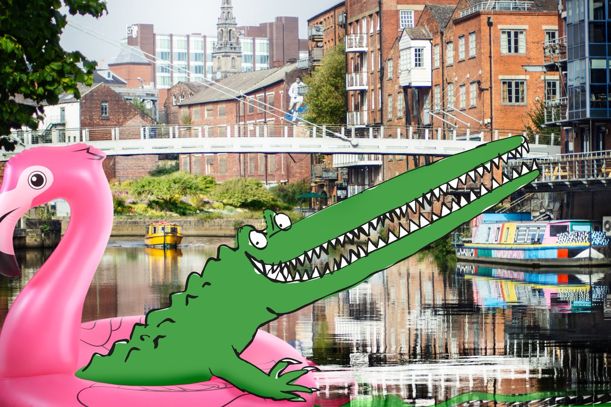 LeedsPlayhouse's tweet image. Did you spot this UFO - Unusual Floating Object - on the River Aire today?🧐
The flamingo looks friendly enough but look at that enormous Croc!
He looks snap-happy to be in #Leeds but be on your guard if you’re @LeedsDock today.
If you see something green – go!
#CrocInTheCity
