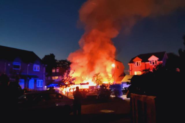 WorkSafeSupport's tweet image. Title: Blaze Engulfs Garages and Damages Houses in Thamesmead

Introduction:

On Monday, October 9, 2023, a fire erupted on Gadwall Way in Thamesmead, causing significant damage to a range of garages and several terraced houses. This blog will provide an overview of the incident.