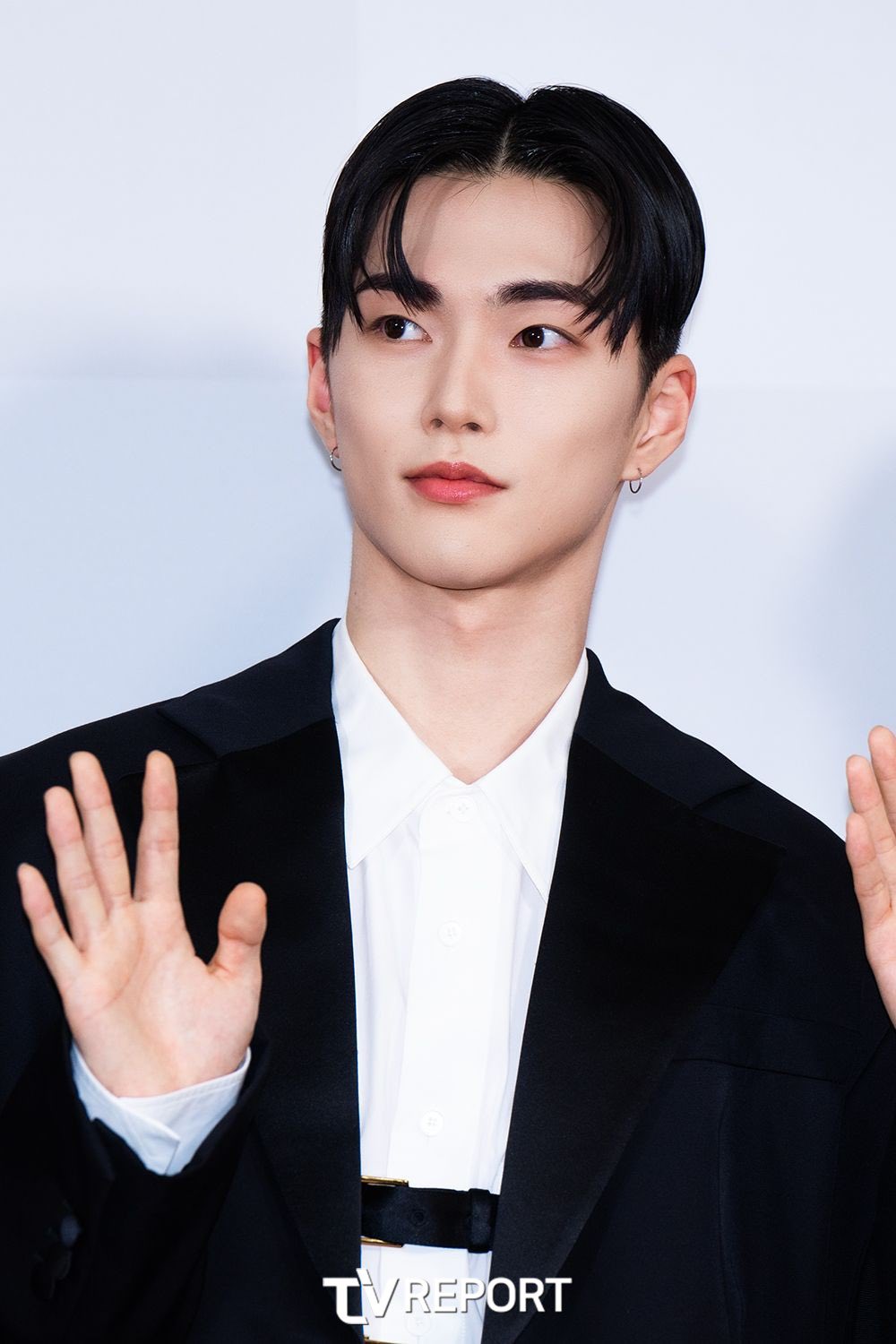 F8ETgoNWUAArz-V?format=jpg&name=large