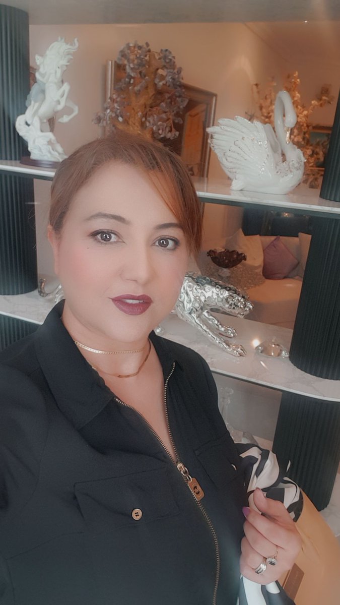 Samara_HSE's tweet photo. 😁 My outfit of day 2
Oman Fire Safety and Security Exhibition
#SamaraTraining
Our stand i- 11
@ofsecevent
#ofsec https://t.co/OU0yb12y1L