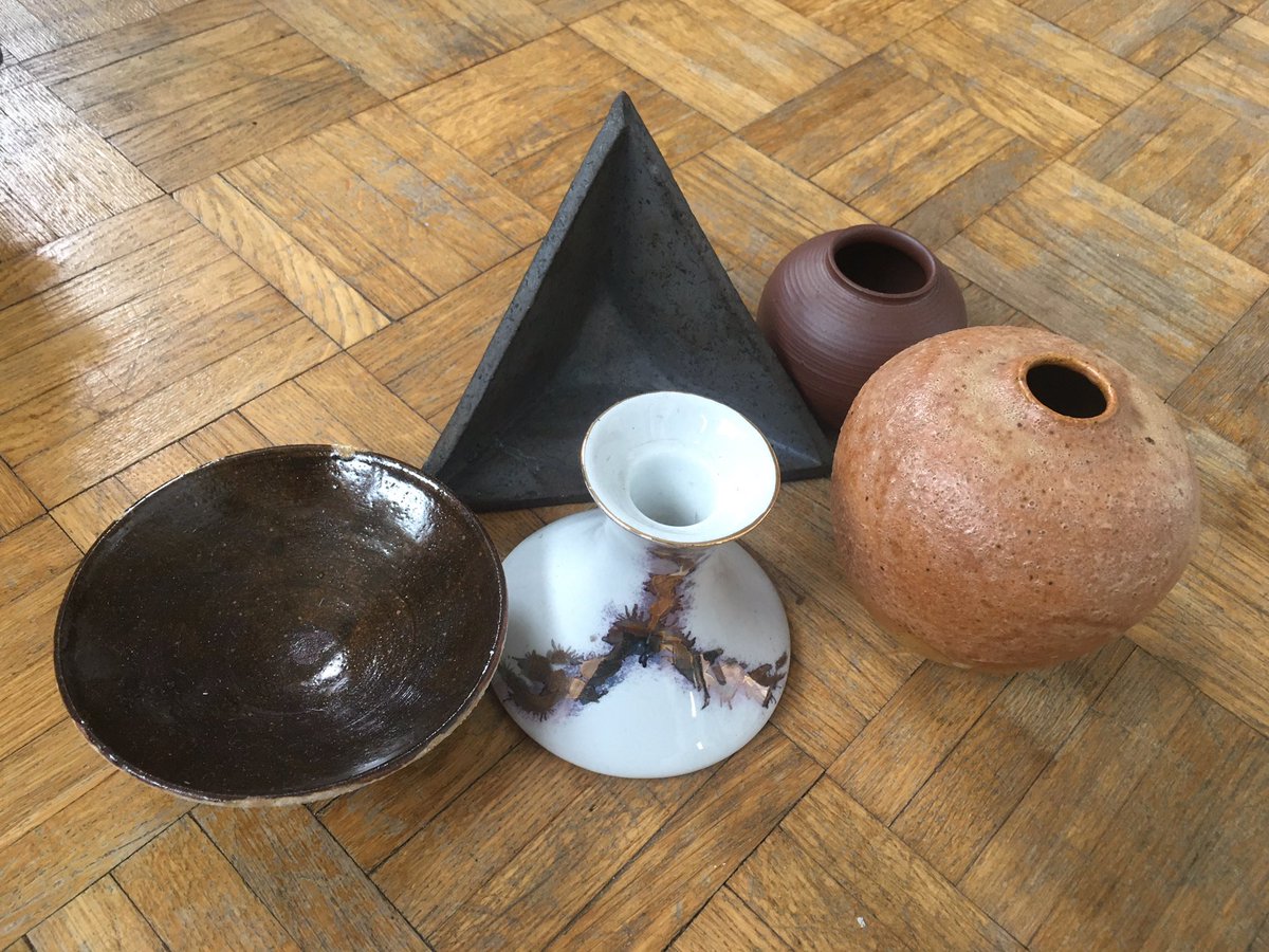 в мене є серія кераміки якою б я дав покористуватись комусь на рік за 20$ + вартість пересилки. мені здається це хороший формат брати с користування речі на деякий час і потім відпускати далі