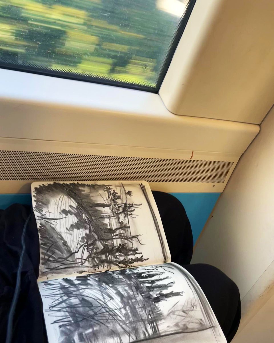 LizAtkin's tweet photo. Sketchbook keeping my hands messily occupied and #skinpicking & #anxiety at bay, drawing whilst speeding through Kent on the journey to London, self care on #WorldMentalHealthDay
#drawingeveryday #BFRB #bodyfocusedrepetitivebehaviour #bfrbawareness @Drawinglives @The_Big_Draw https://t.co/eSfrhqaU4N