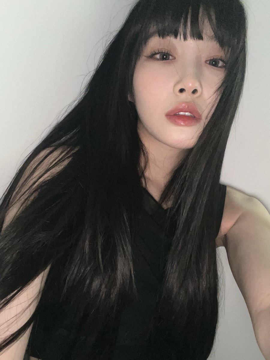 chunghathinker's tweet photo. oh she's crazy SHE'S INSANE https://t.co/GPvYFtWdZ6