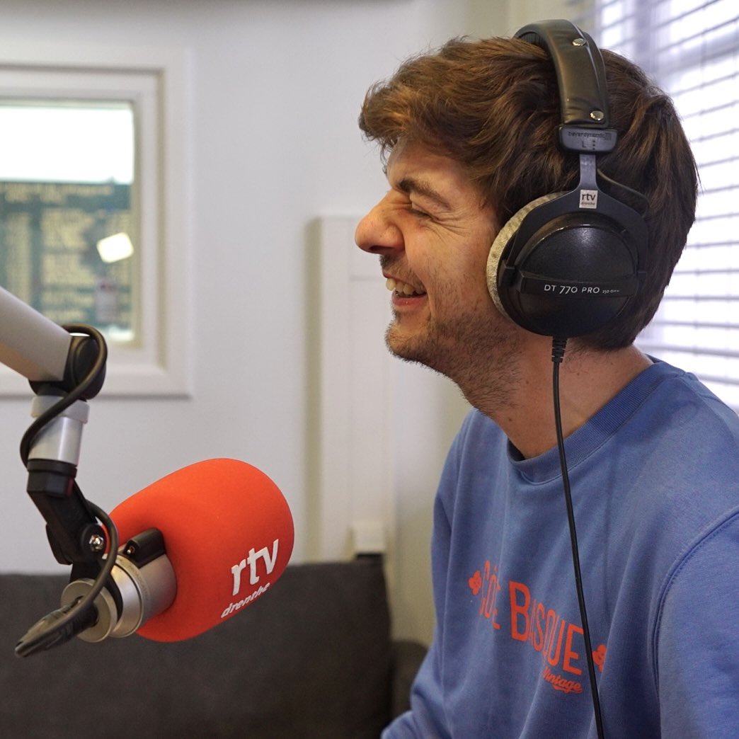 Een vermakelijke ochtend in Assen. Een nieuwe Onze Club Podcast, met Camiel Fidom van <a href="/FCMeppel/">FC Meppel</a> en sidekick <a href="/FlorianVanV/">Florian V Velthoven</a>, is vanaf 15:30 te beluisteren. #onzeclub